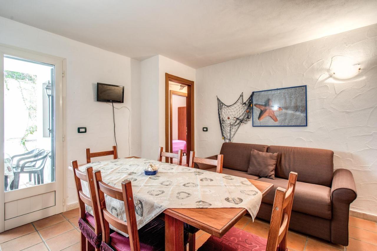 Yellow Star Holiday House Villa Marina di Mancaversa Buitenkant foto